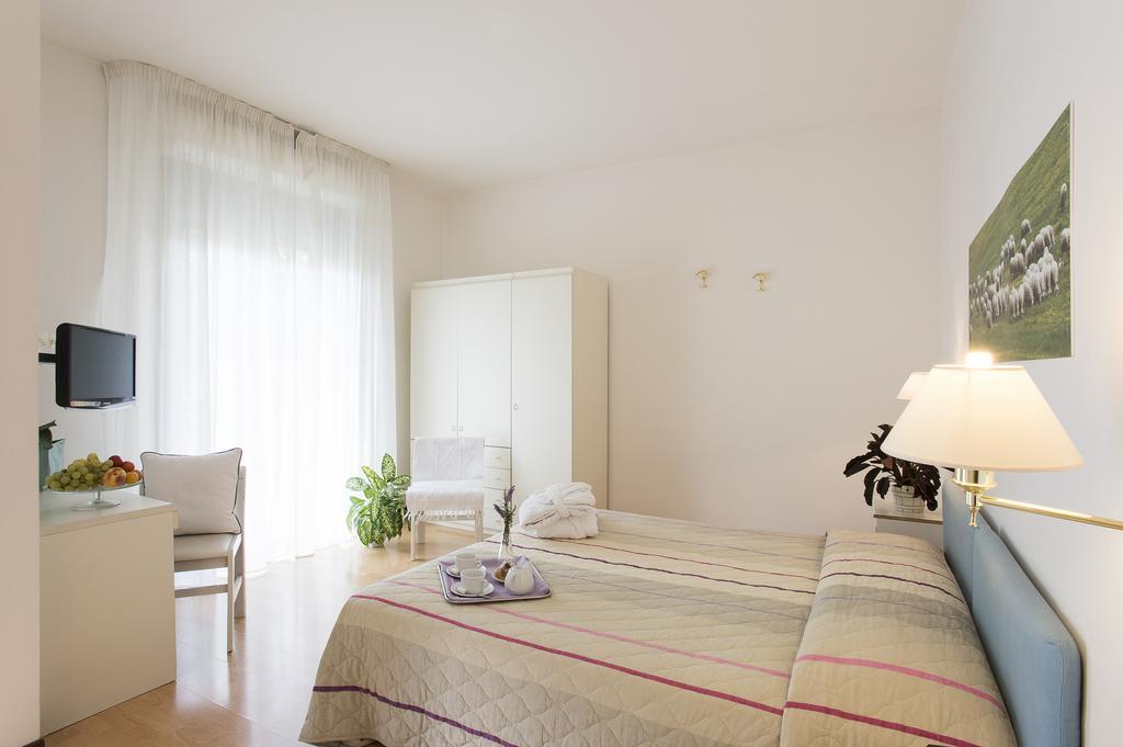 Hotel Angiolino เคียนเชียโนแตร์เม ห้อง รูปภาพ